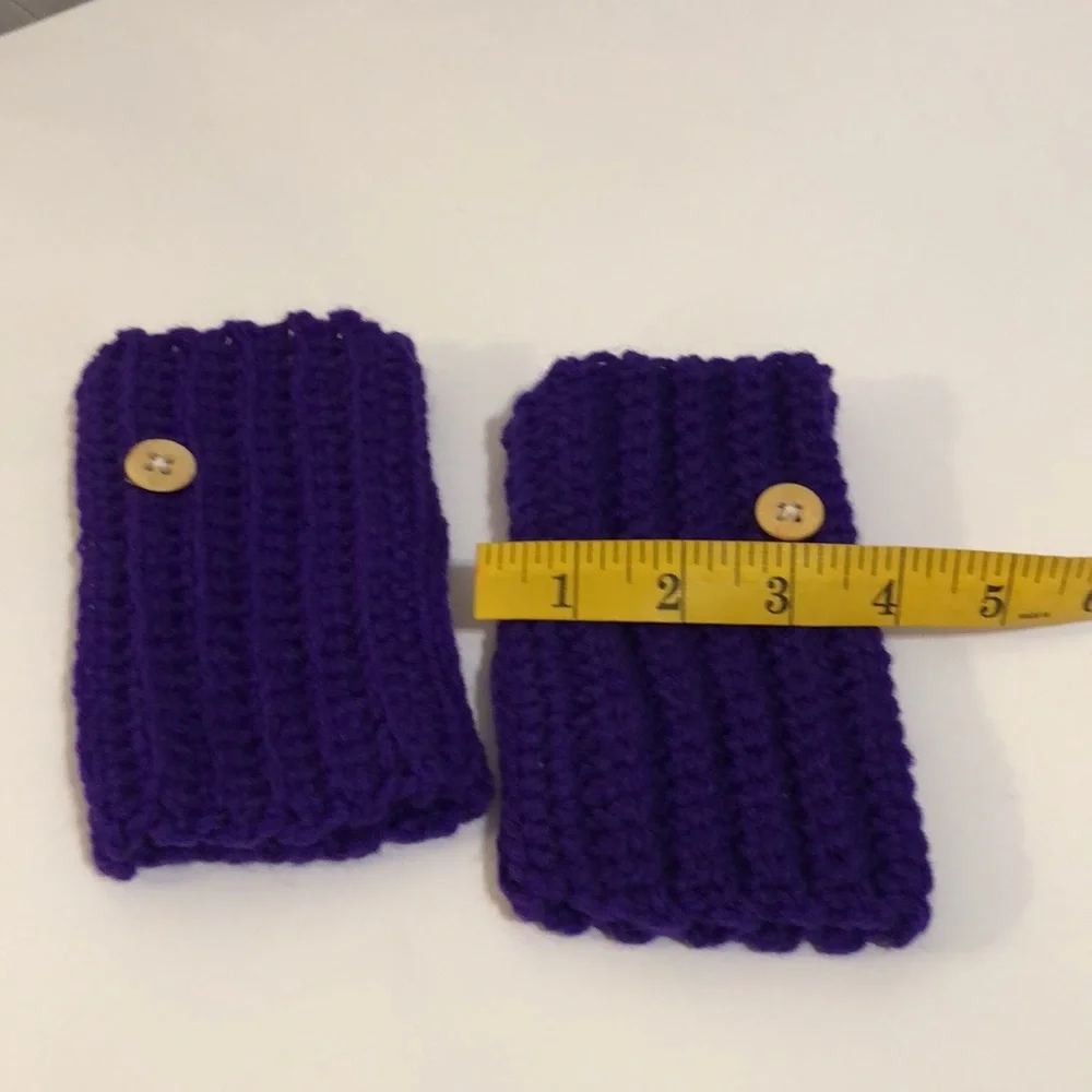 Handmade Crochet 🧶 fingerless gloves 🧤